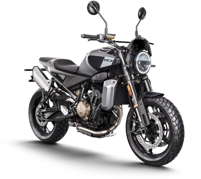 801 Svartpilen ...HIND!!