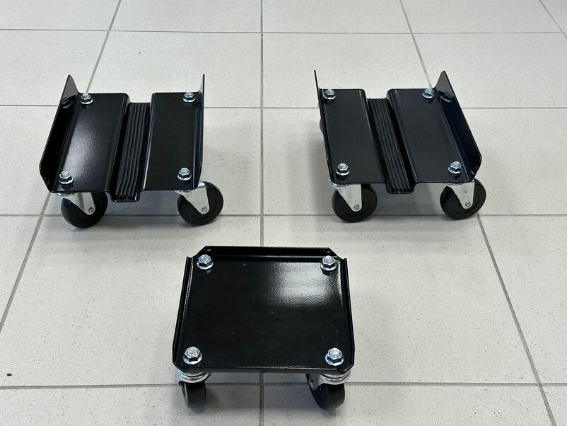 Sno-X mootorkelgu transpordirattad